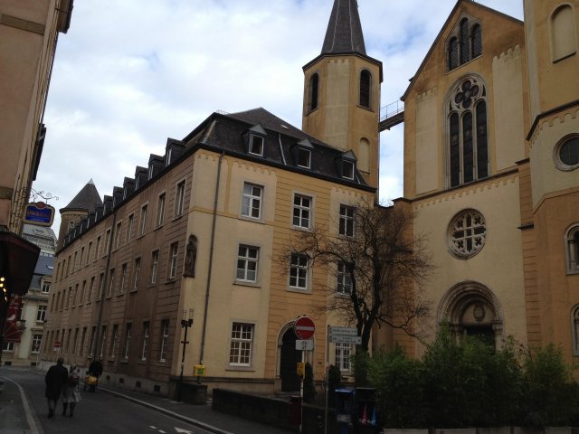 lux2