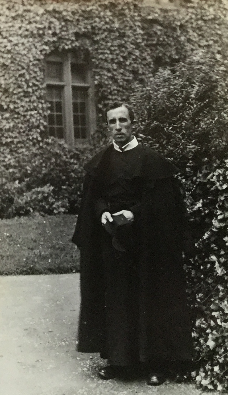fr bradley habit