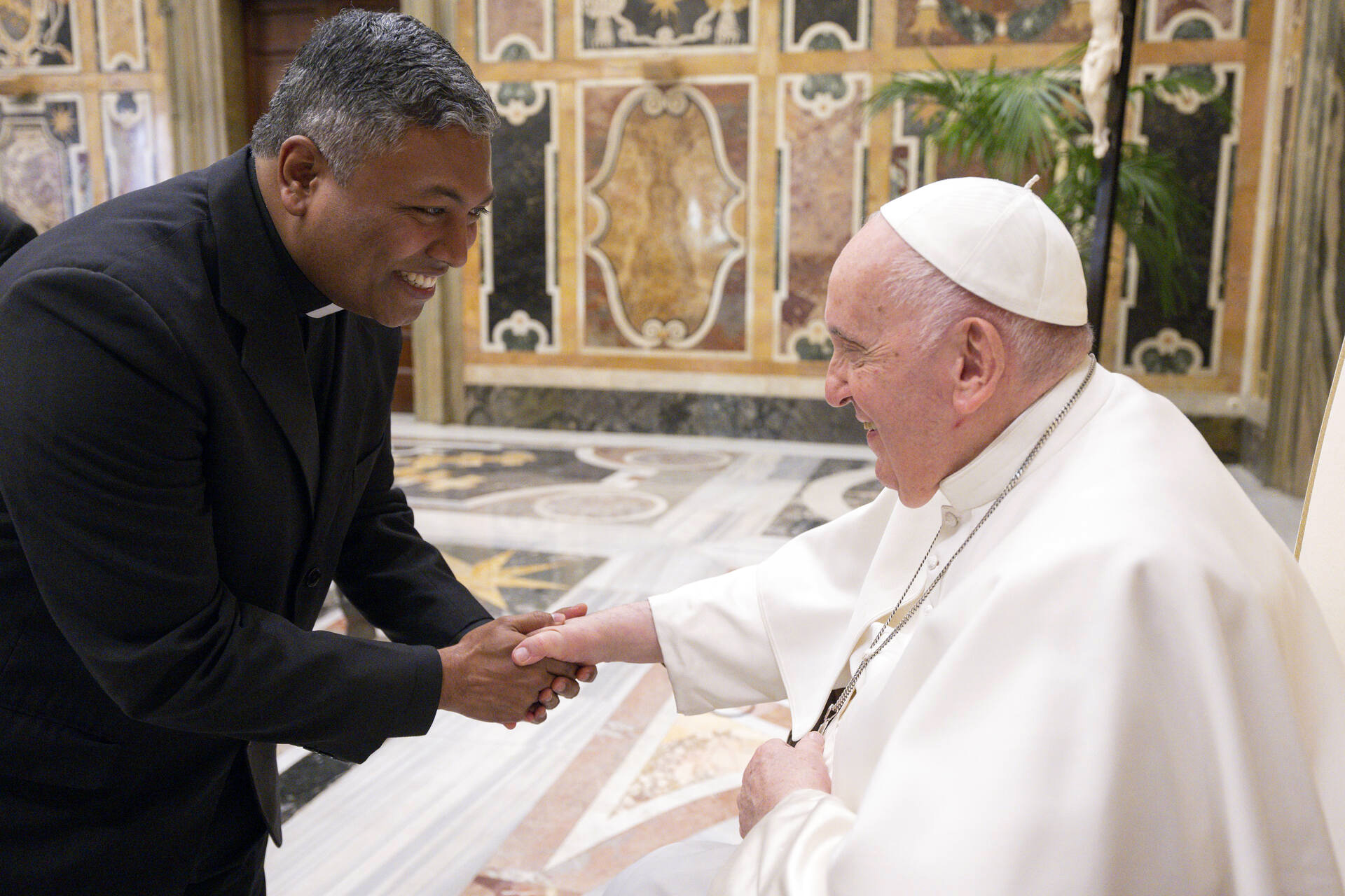 photo cssr with pope francis