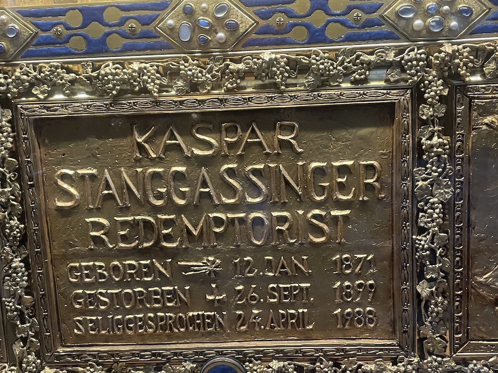 bl stganggassinger tomb